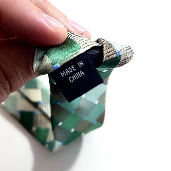 Van Heusen Green Tan Abstract Geometric Woven Silk Tie - Picture 4 of 7
